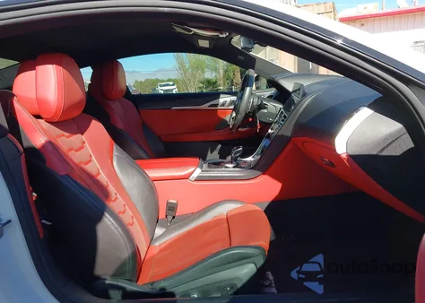 2019 BMW M850I xDrive z USA, uszkodzony, nr VIN WBABC4C54KBJ35856